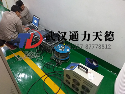 福建光澤縣35KV變電站蓄電池放電測試現場