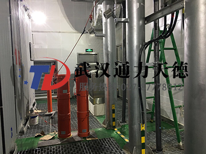 新疆烏魯木齊地鐵1號線110KV電（diàn）纜（lǎn）交流耐（nài）壓試驗（yàn）現場