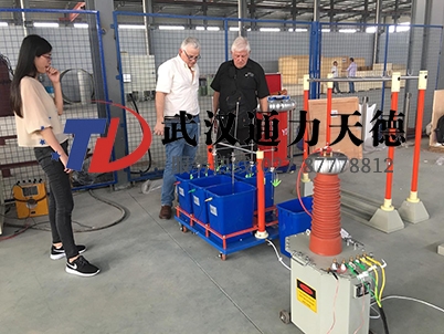 巴西供電公司絕緣靴手套耐壓試驗現（xiàn）場