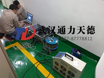 福建光澤縣35KV變電站蓄電池放電測試現（xiàn）場