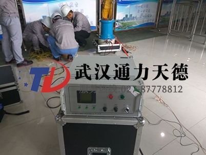 河北黃驊市華潤電廠水內冷直流（liú）高壓發生器（qì）試驗現場