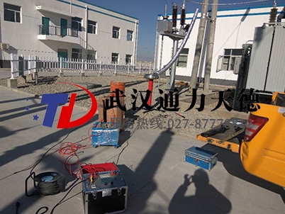 寧夏吳忠太（tài）陽山風電廠（chǎng）變頻串（chuàn）聯諧振試驗現場