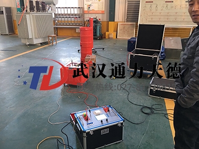 山東菏澤供電局串聯諧振（zhèn）耐壓試驗現場